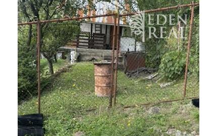 Chata v lesnom prostredí s krásnym výhľadom