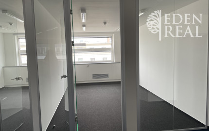 Malá kancelária s 2 pracovnými miestami v BBC 1 na Plynárenskej ul.