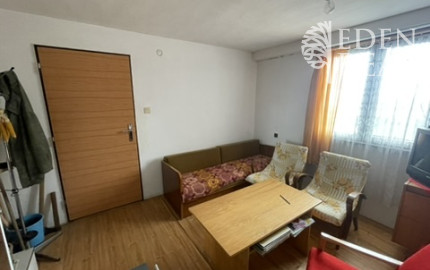 Chata v lesnom prostredí s krásnym výhľadom na pozemku 489m2