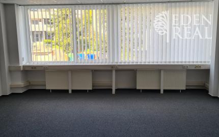 *Kancelária v administratívnej budove na Kramároch