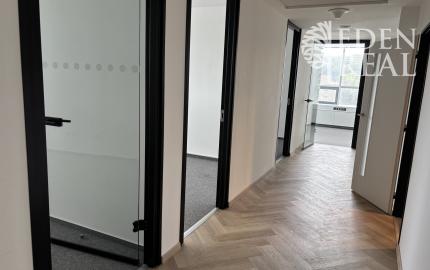 Samostatný administratívny celok, 7 kancelárií