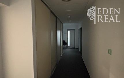 Administratívny blok - 6 kancelárií  v modernej budove