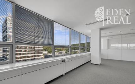 Samostatný kancelársky blok s krásnym výhľadom, 16. p.