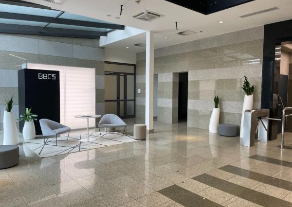 Reprezentatívne administratívne priestory v BBC5, blok B,C,  7.posch.