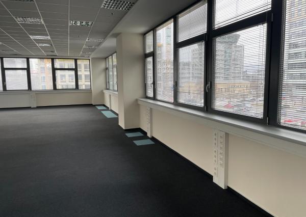 Reprezentatívne administratívne priestory v BBC5, blok B,C,  7.posch.