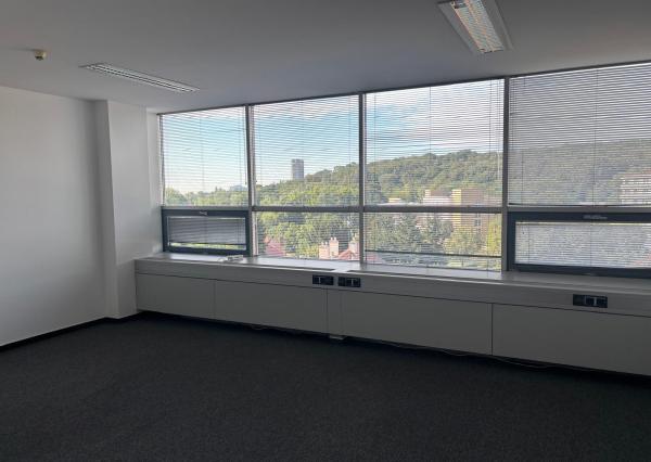 Moderné FLEXI kancelárie na Patrónke, 37,08 m2, 4. posch