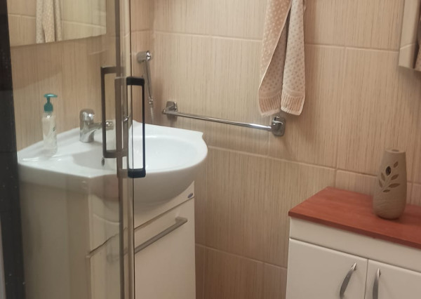 Zrekonštruovaný a zariadený 3-izbový byt