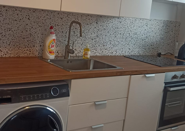 Zrekonštruovaný a zariadený 3-izbový byt