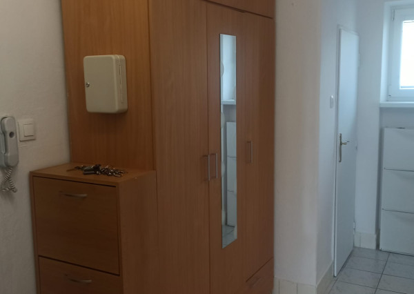 Zrekonštruovaný a zariadený 3-izbový byt