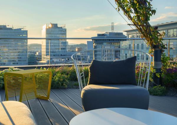 *Reprezentatívne administratívne priestory v BBC5, blok B, 7.p.