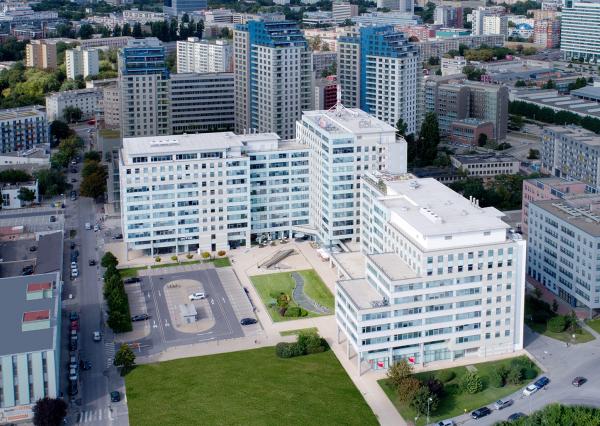 *Reprezentatívne administratívne priestory v BBC5, blok A, 7.p.