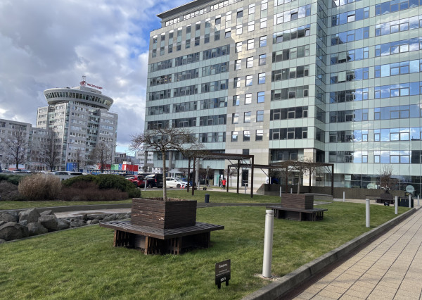 *Obchodné priestory v reprezentatívnom business centre