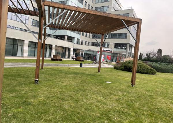 *Obchodné priestory v reprezentatívnom business centre