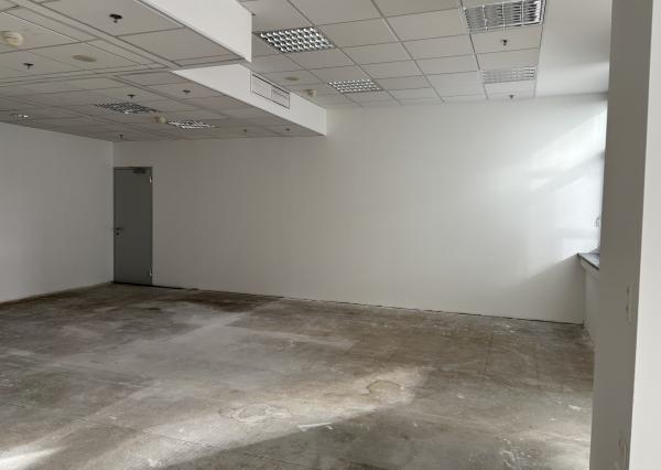 *Reprezentatívne administratívne priestory v BBC5, blok B, 7.p.