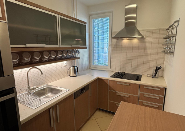 BEZ PROVÍZIE - 2,5-izbový byt pri Štrkoveckom jazere