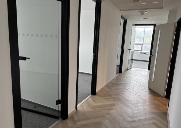 Samostatný administratívny celok, 7 kancelárií