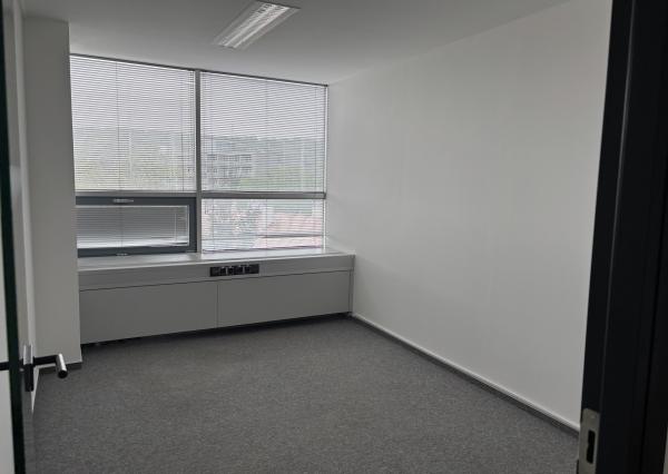 Samostatný administratívny celok, 7 kancelárií