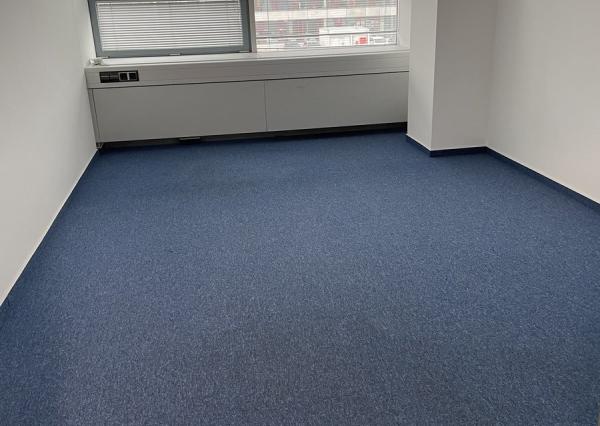 Malá kancelária v modernom objekte na Patrónke, 16,19 m2, 5. posch.