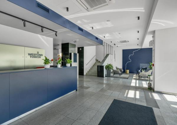 Malá kancelária v modernom objekte na Patrónke, 16,19 m2, 5. posch.