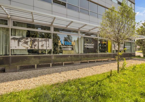 Samostatný kancelársky blok s krásnym výhľadom, 16. p.