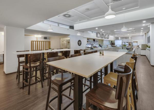 Samostatný kancelársky blok s krásnym výhľadom, 16. p.