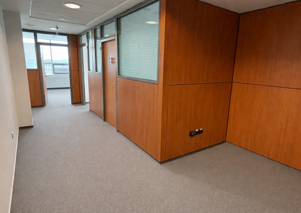 Samostatný kancelársky blok s krásnym výhľadom, 16. p.