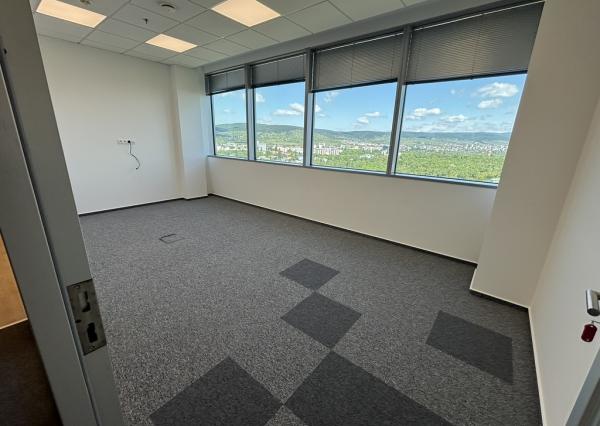 Reprezentatívne administratívne priestory pri Kuchajde, 16. p.,191 m2