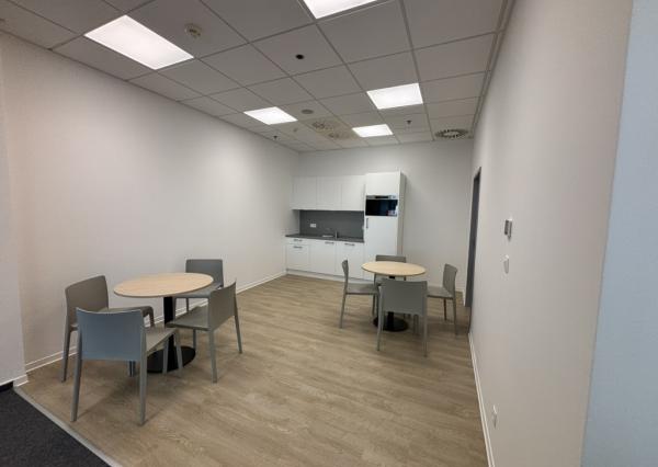 Reprezentatívne administratívne priestory pri Kuchajde, 16.p.,247m2,unit B
