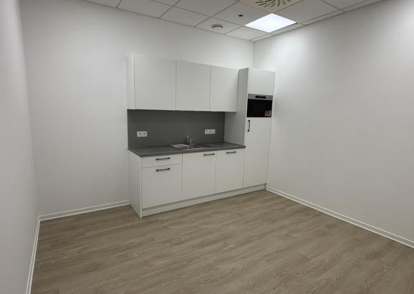 Reprezentatívne administratívne priestory pri Kuchajde, 16.p.,285 m2,unit C