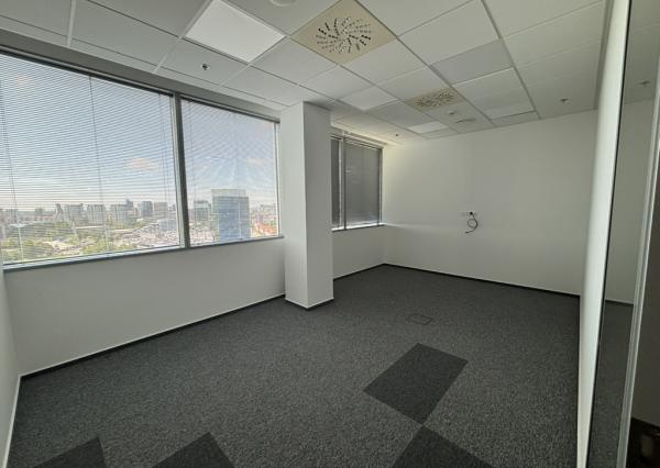 Reprezentatívne administratívne priestory pri Kuchajde, 16.p.,285 m2,unit C