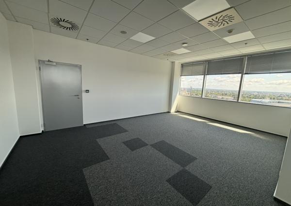 Reprezentatívne administratívne priestory pri Kuchajde, 16.p.,285 m2,unit C