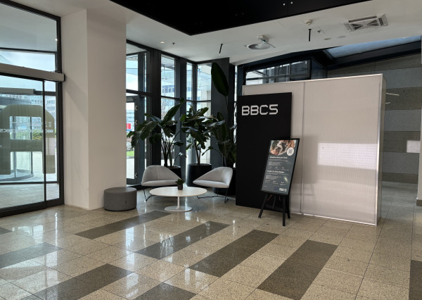 Reprezentatívna kancelária pre 4 osoby, BBC5, FLEXIFLOOR