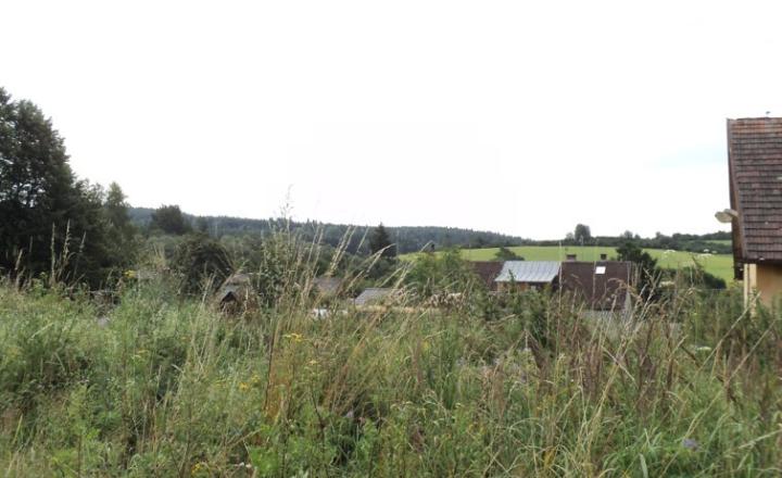 .Stavebný pozemok v intraviláne obce Sklené - fotografia 2