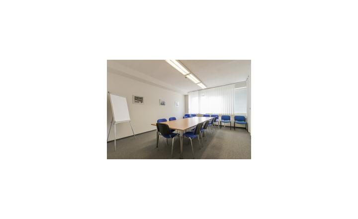 Malá kancelária, 17 m2, Kramáre - fotografia 10