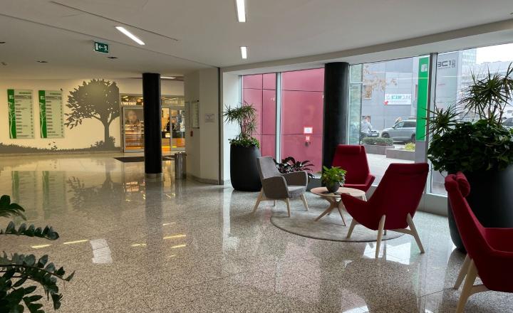 Menšia kancelária na Flexifloor, BBC1 na Plynárenskej ul., 34 m2 - fotografia 8