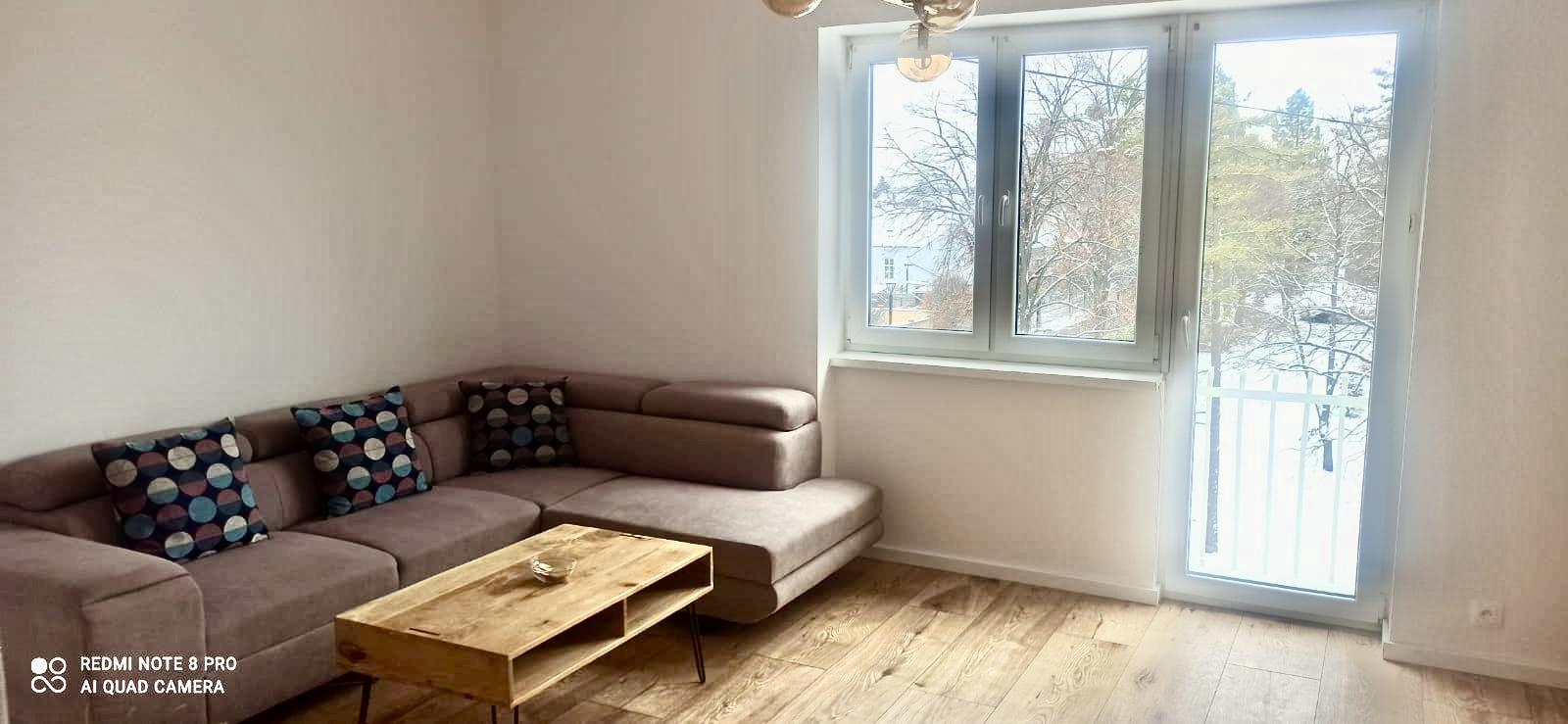 Zrekonštruovaný a zariadený 3-izbový byt