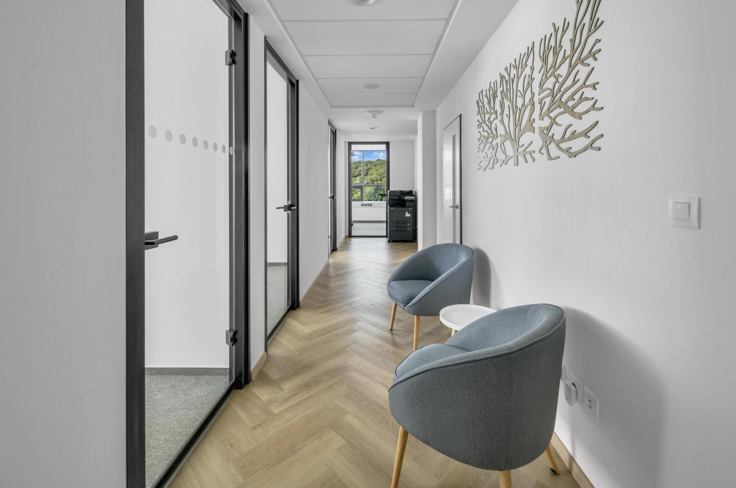 Samostatný administratívny celok, 7 kancelárií