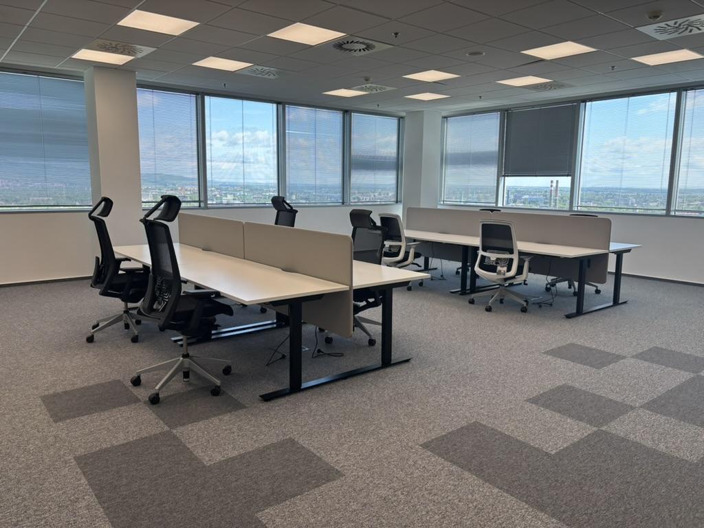 Reprezentatívne administratívne priestory pri Kuchajde, 16.p.,247m2,unit B