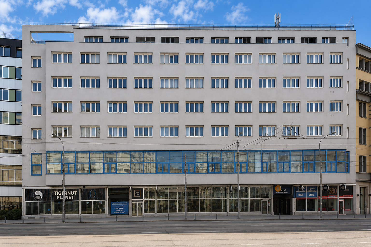 Obchodný priestor typu mezanín v centre mesta