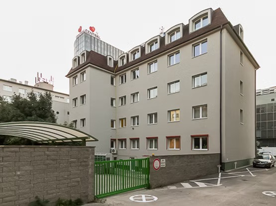 Samostatná malá kancelária pri OC Centrál